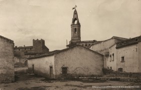 Torre de Ca la Miquelina, la Iglesia Parroquial de Santiago y la actual Plaza Vorey en 1950
